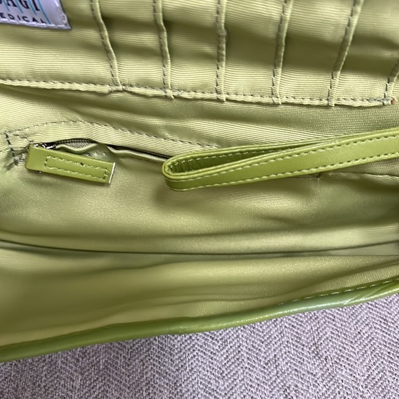 New Obagi straw clutch - Picture 5 of 7